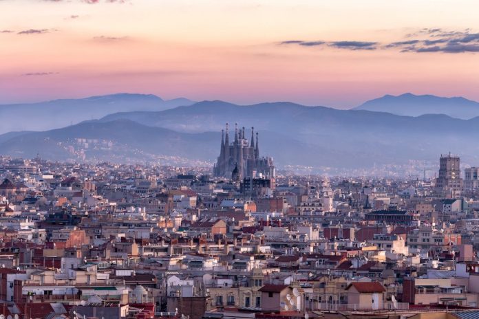 PayFit ouvre un Hub à Barcelone pour recruter ses futurs talents françaissouhaitant vivre à l’étranger.