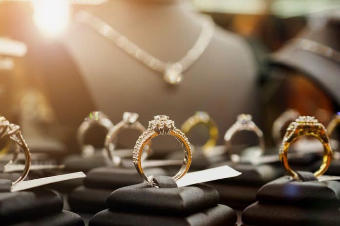 Happy Nikky Stones, la nouvelle marque de bijoux fantaisie.
