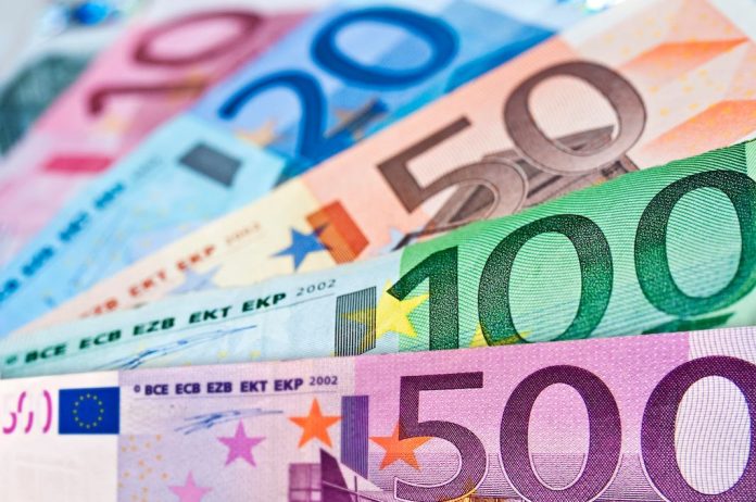Shine, pionnier du dépôt d’espèces pour les professionnel·le·s et les commerçant·e·s.